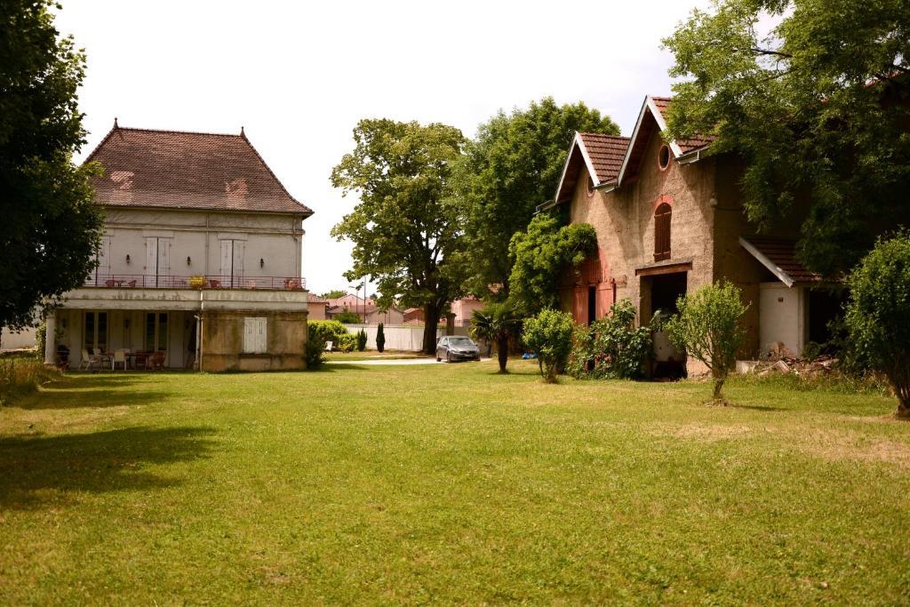 Chambres D'Hotes Du Gout Et Des Couleurs Грене Экстерьер фото